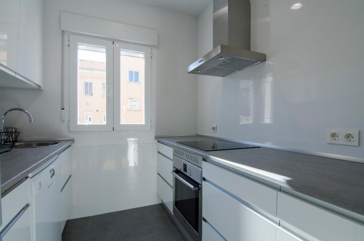 2 Bedrooms 2 Bathrooms Furnished - Bernabeu - Business Area With Terrace - Minty Stay Madrid Exterior foto